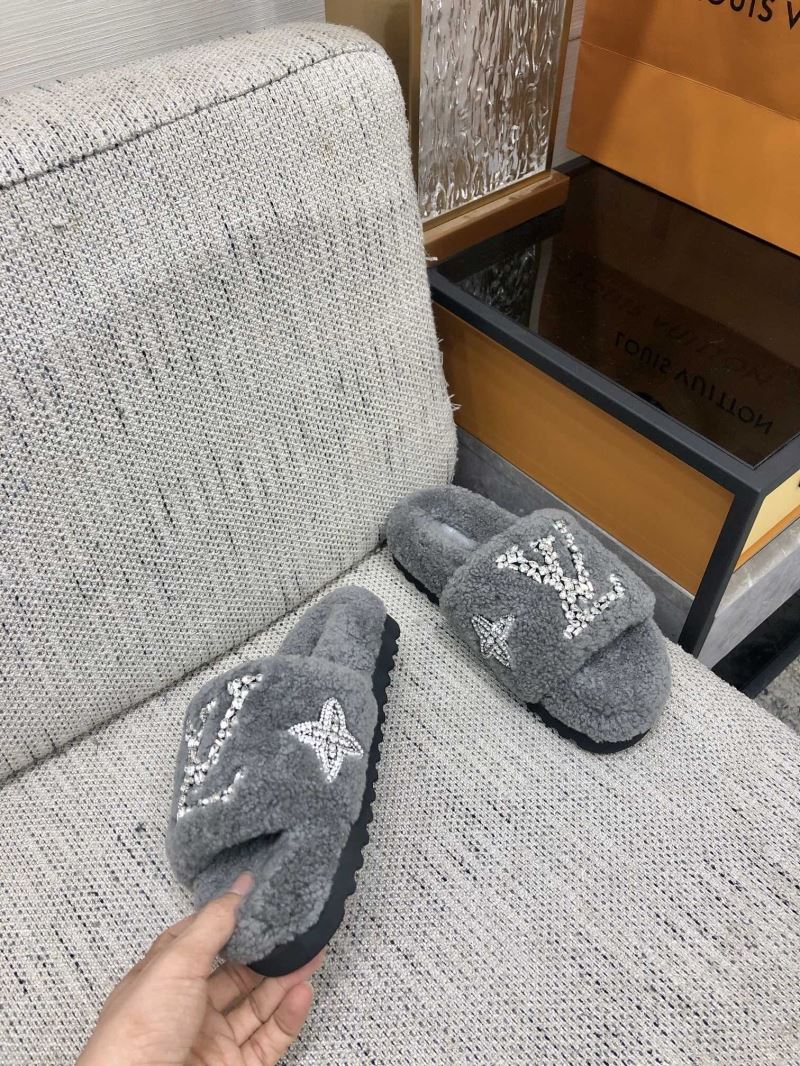 Louis Vuitton Slippers